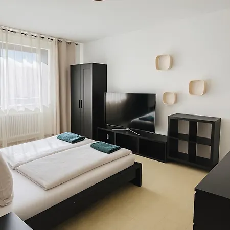 Helle 2-zimmer Erdgeschosswohnung Mit Terrasse