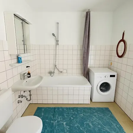 Helle 2-zimmer Erdgeschosswohnung Mit Terrasse * Кобленц